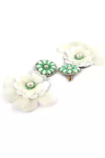 Handmade green flower pearl earrings