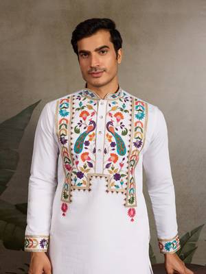 WHITE VISCOSE SILK THEAD WITH SEQUINS EMBROIDERED WORK WEDDING FUNCTION NAVRATRI FESTIVAL PARTY WEAR STRAIGHT KURTA 3