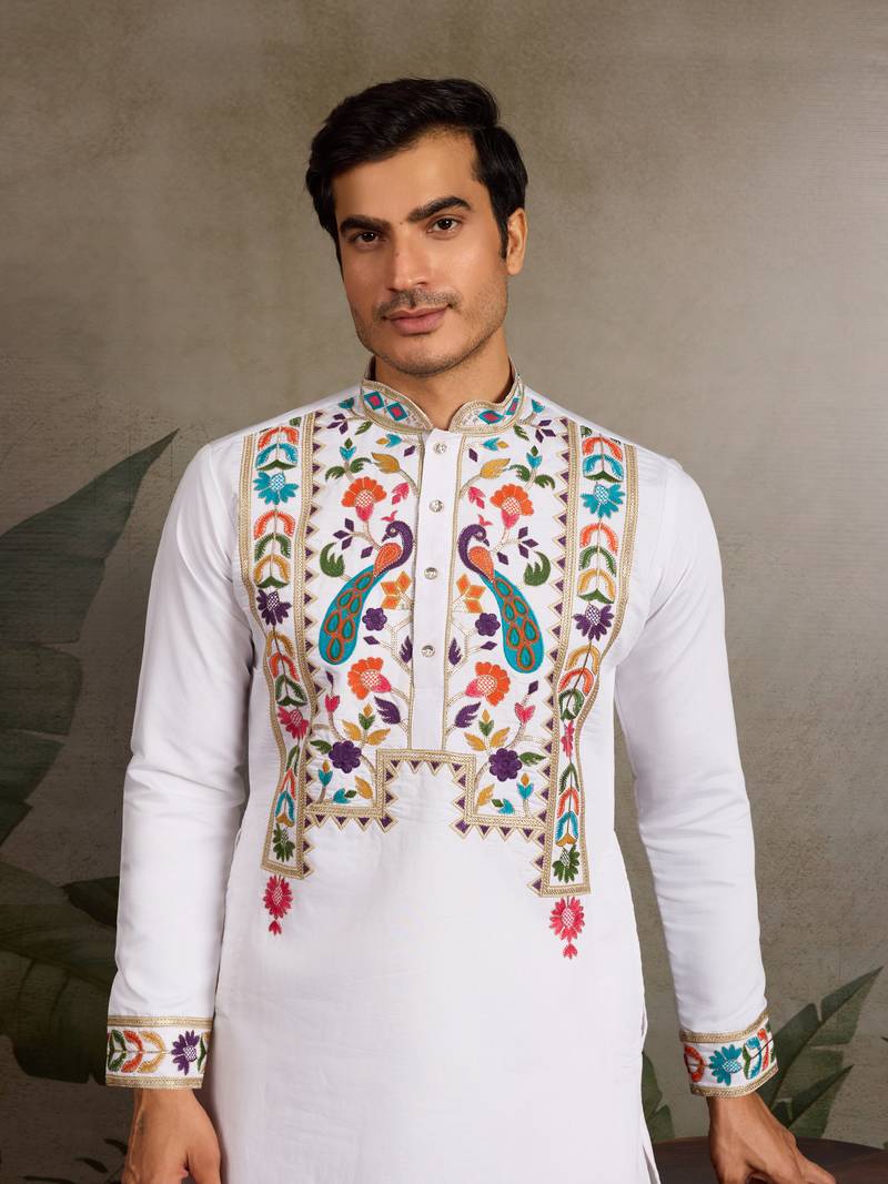 WHITE VISCOSE SILK THEAD WITH SEQUINS EMBROIDERED WORK WEDDING FUNCTION NAVRATRI FESTIVAL PARTY WEAR STRAIGHT KURTA