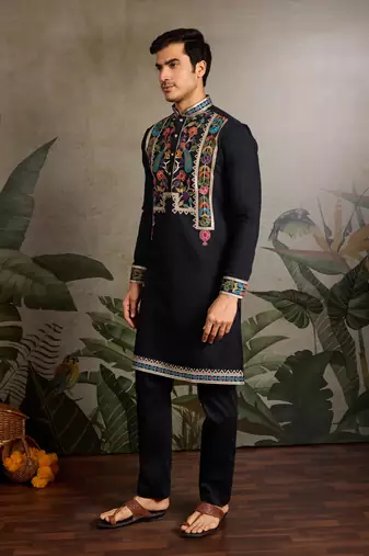 BLACK VISCOSE SILK THEAD WITH SEQUINS EMBROIDERED WORK WEDDING FUNCTION NAVRATRI FESTIVAL PARTY WEAR STRAIGHT KURTA