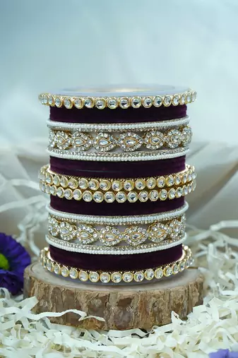 Metal kundan velvet set