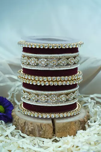 Metal kundan velvet set