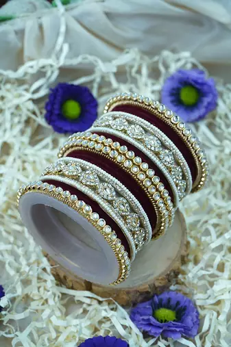 Metal kundan velvet set
