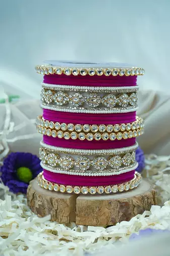 Metal kundan velvet set