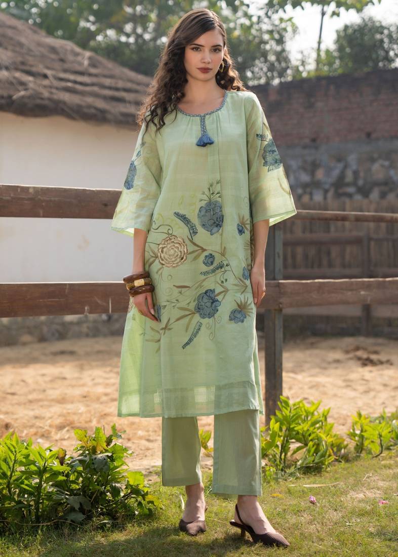 Tiara fern green plain cotton kurta sets