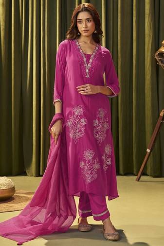 Albeli rose pink embroidered crepe kurta sets