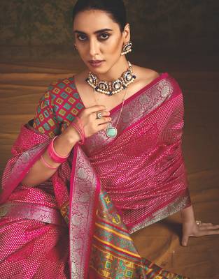 Pink velvet tussar silk blend foilprint saree with unstitched blouse 2
