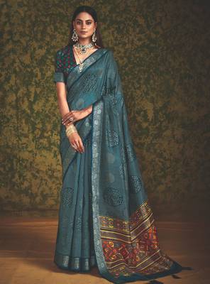 Blue velvet tussar silk blend foilprint saree with unstitched blouse 1