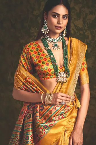 Yellow-firoji velvet tussar silk blend foilprint saree with unstitched blouse