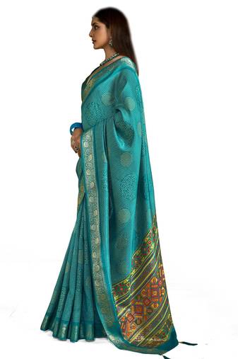 Sea green velvet tussar silk blend foilprint saree with unstitched blouse