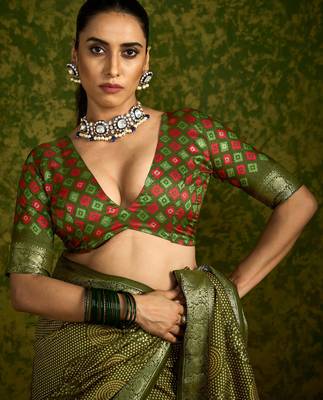 Mehendi green velvet tussar silk blend foilprint saree with unstitched blouse 2