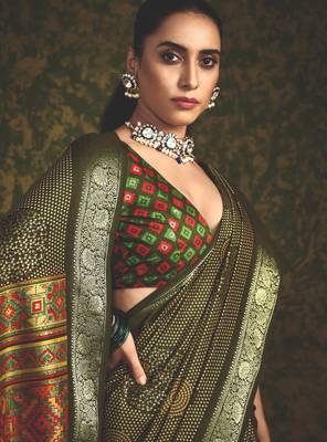 Mehendi green velvet tussar silk blend foilprint saree with unstitched blouse 3