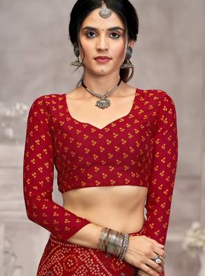 maroon chiffon bandhani geometric printed saree with blouse  4