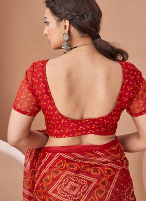 maroon chiffon bandhani geometric printed saree with blouse  5
