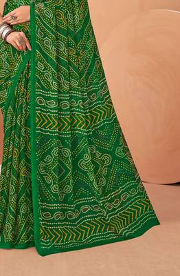 dark green chiffon bandhani geometric printed saree with blouse  3