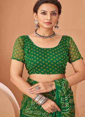 dark green chiffon bandhani geometric printed saree with blouse  4