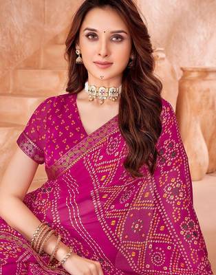 pink chiffon bandhani geometric printed saree with blouse  3