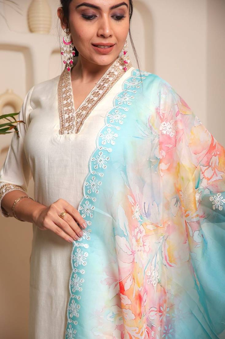  Women's Rayon Blend Floral Straight Printed Kurta Pant With Dupatta | kurta sets for woman