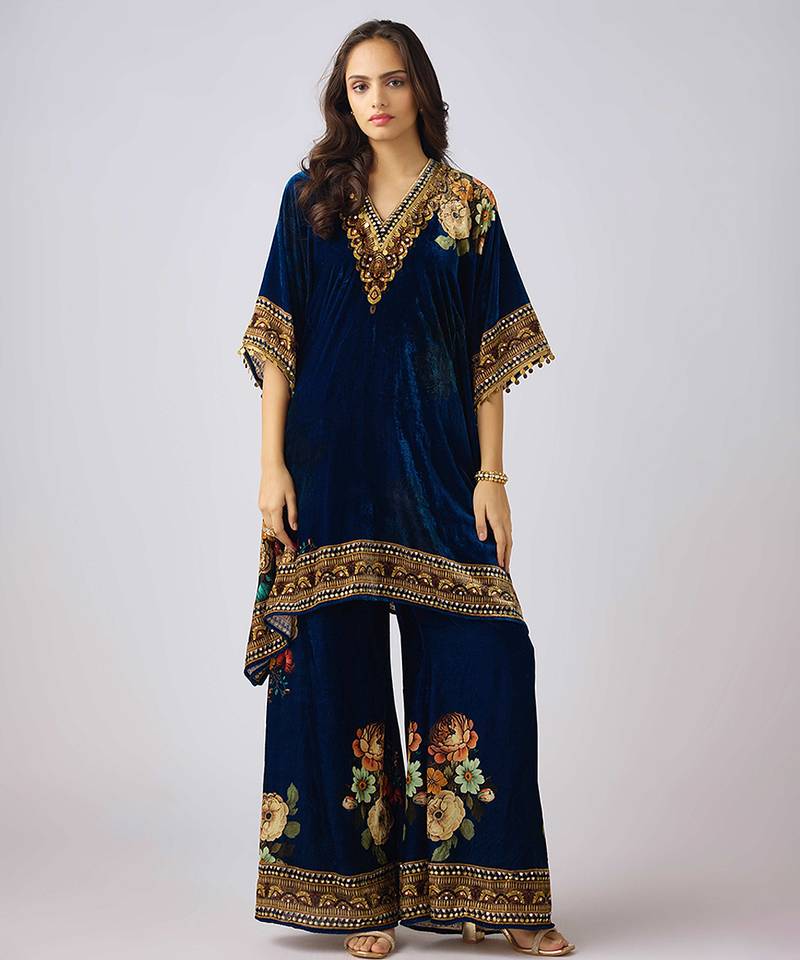 Blue embroidered velvet kurta set
