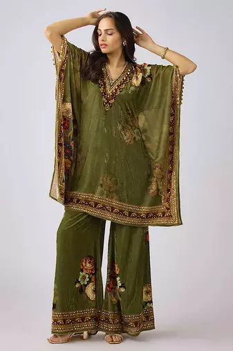 Green embroidered velvet kurta set