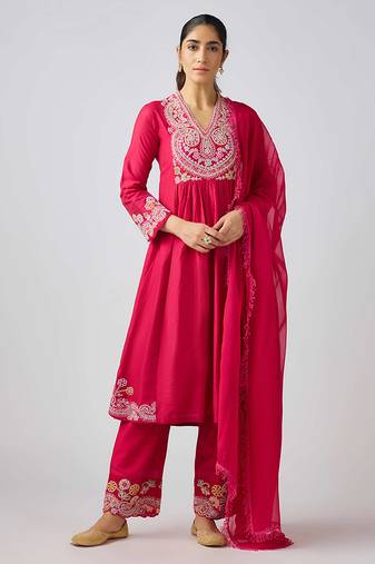 Pink embroidered chanderi silk kurta set