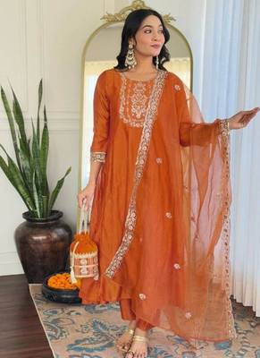 Rust Orange kurta set with Embroidery 1