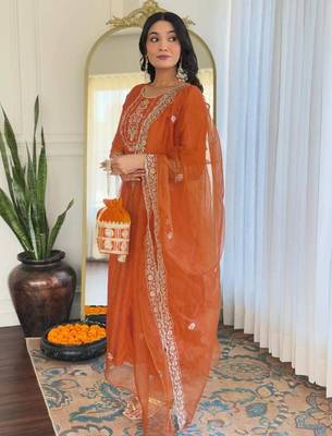 Rust Orange kurta set with Embroidery 3