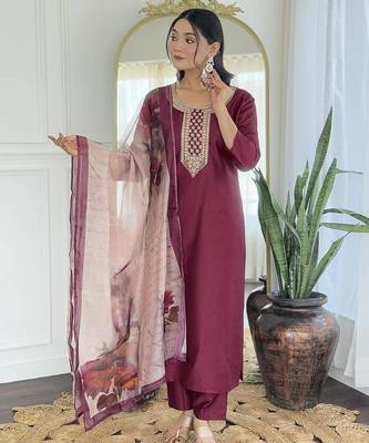 maroon Embroidered Kurta with Dupatta 1