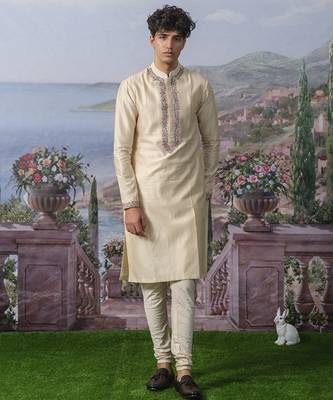 Off white embroidered chanderi silk kurta pajama 4