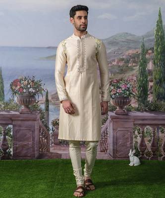 Off white embroidered chanderi silk kurta pajama 2