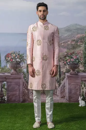 Pink embroidered chanderi silk kurta pajama