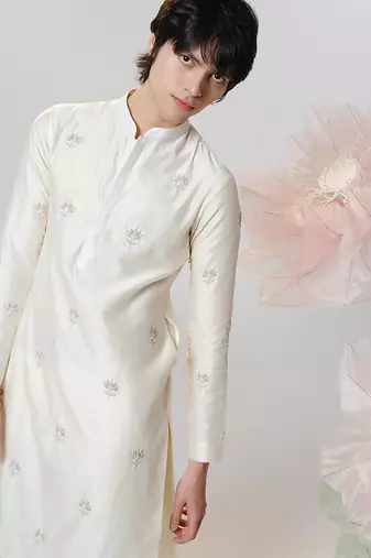 White woven cotton kurta pajama