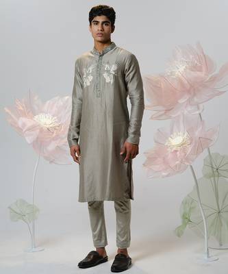 Green woven cotton kurta pajama 1