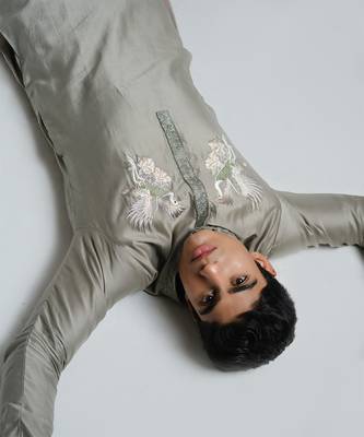Green woven cotton kurta pajama 3