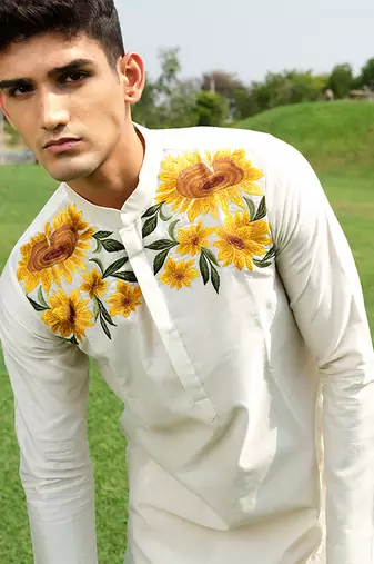 White Printed chanderi kurta pajama