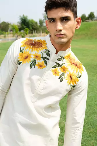 White Printed chanderi kurta pajama