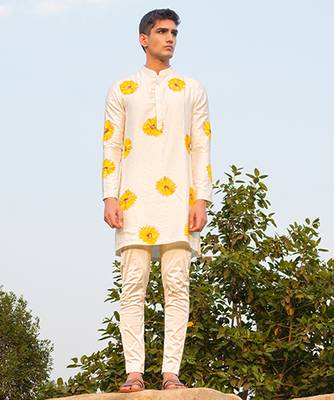 White Printed chanderi kurta pajama 3