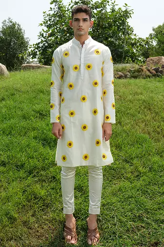 White Printed chanderi kurta pajama