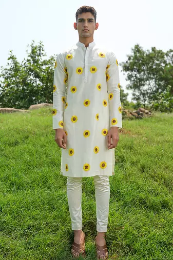 White Printed chanderi kurta pajama