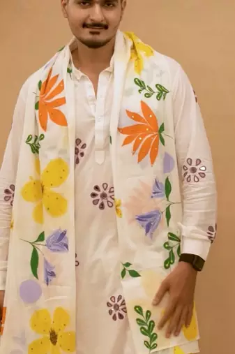 White mirror work kurta with handpaint stole
