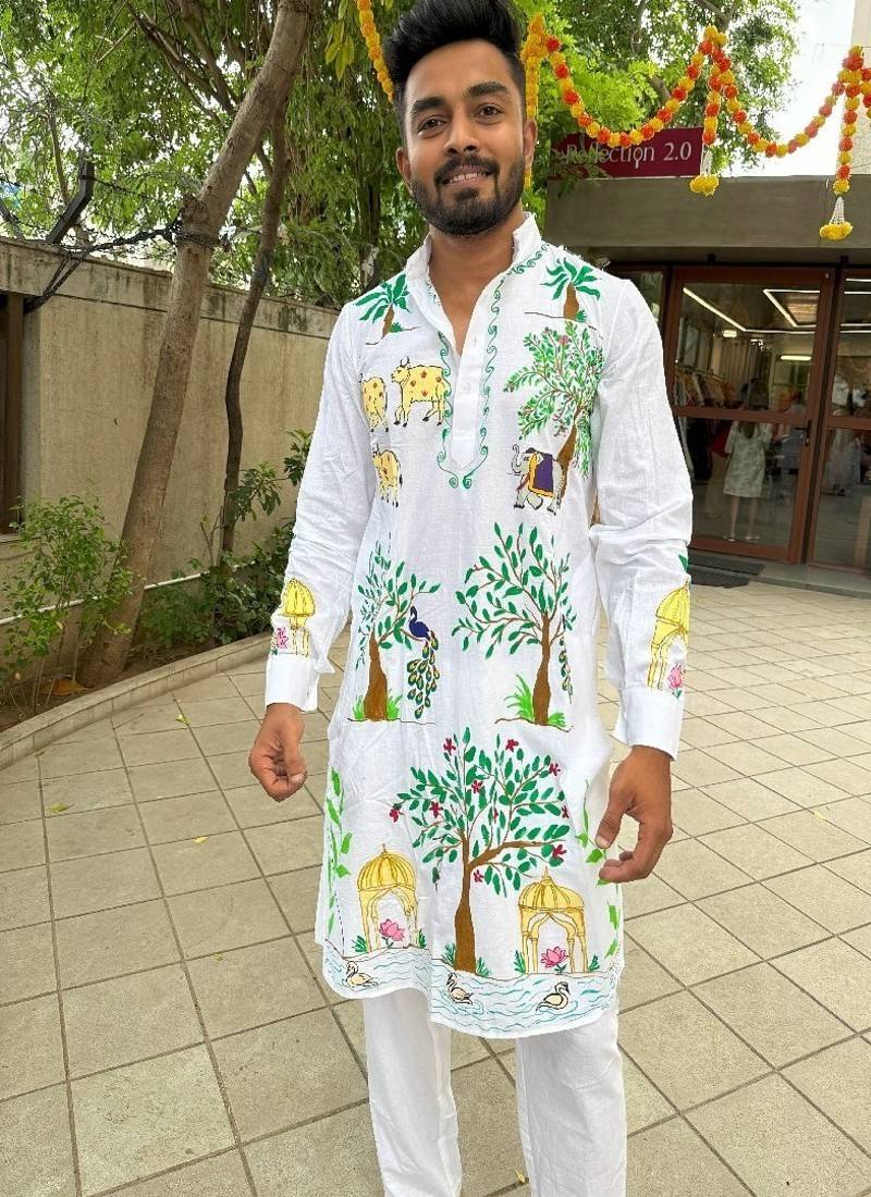 Pichwai ele and peacock handpaint kurta