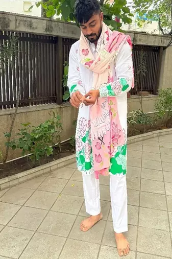 Lotus handpainted kurta and handpaint stole