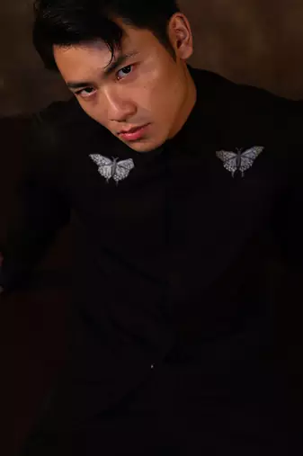 Black plain crepe shirt
