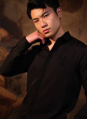 Black plain crepe shirt 2