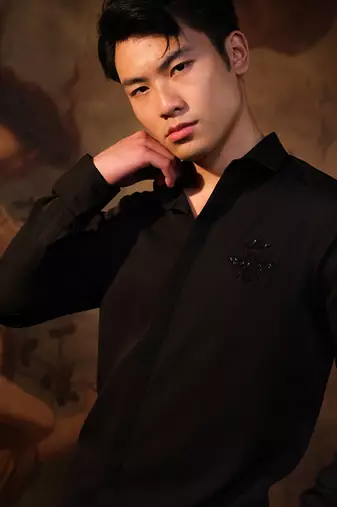 Black plain crepe shirt