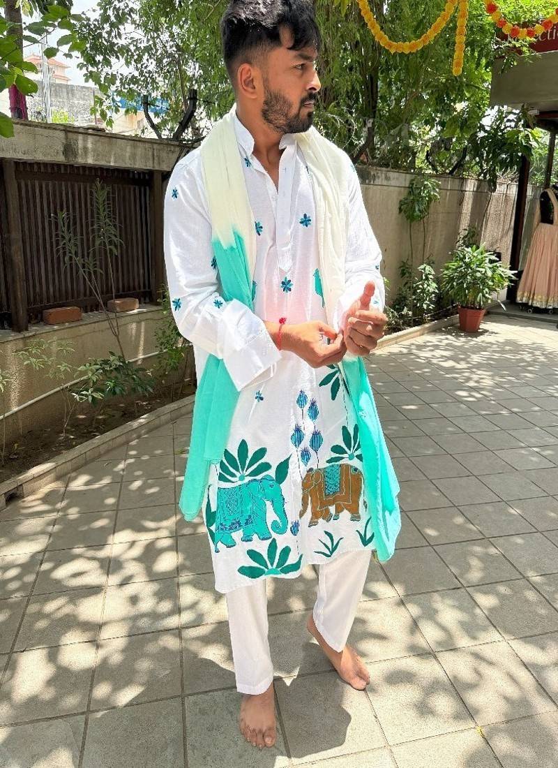 Blue ele handprinted kurta with tie dye mirror stole