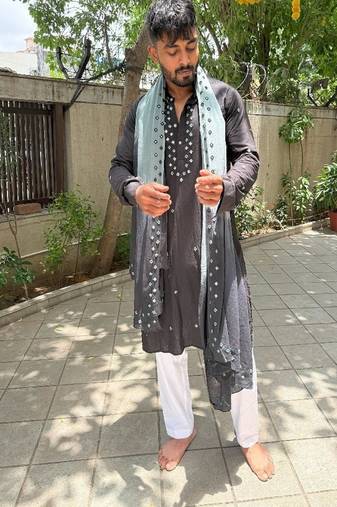 Black mirror kurta with stole