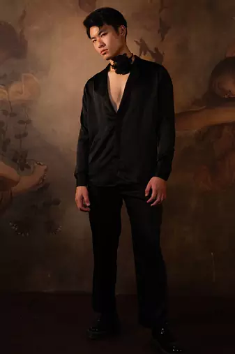 Black plain crepe shirt