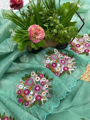 green gold crush embroidered cut work saree 3