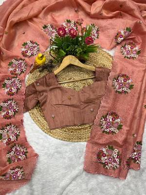 peach gold crush embroidered cut work saree 2